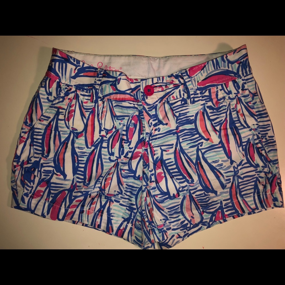 LILLY PULITZER RED RIGHT RETURN CALLAHAN SHORTS
